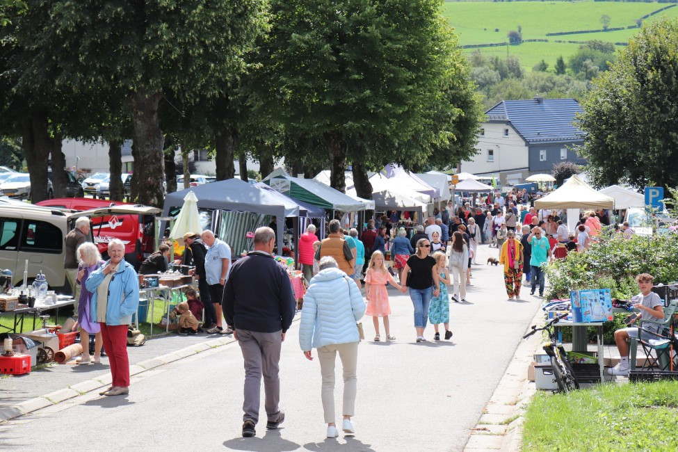Flohmarkt in Amel